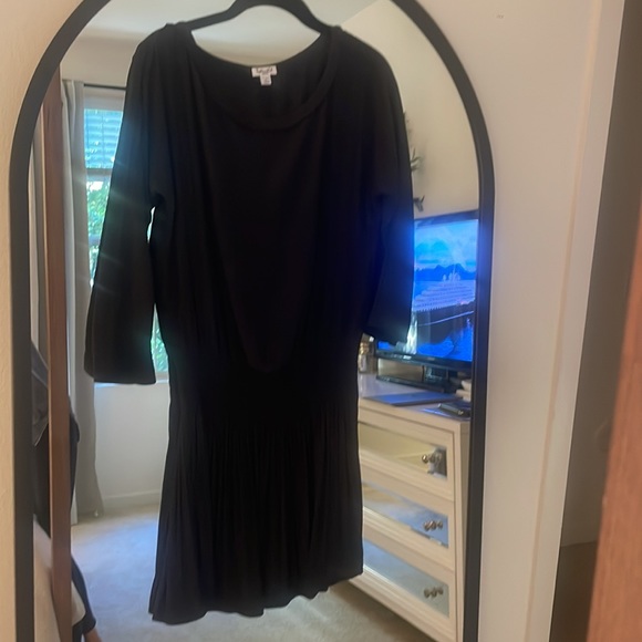 Splendid Black Silk Mini Pleated Dress Small NWOT - Picture 4 of 13